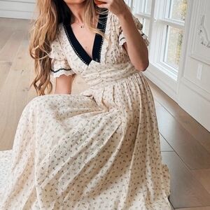 JessaKae Cream Ditsy Floral Dress XS